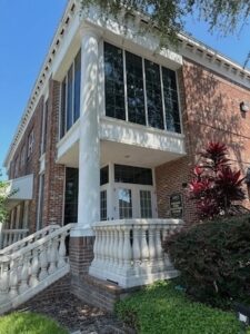 exterior of college park eyecare